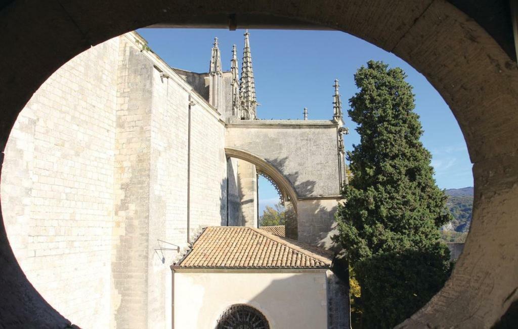 Les Jardins De La Cathedrale Chambres D Hotes Gite De Groupe Viviers Exterior photo